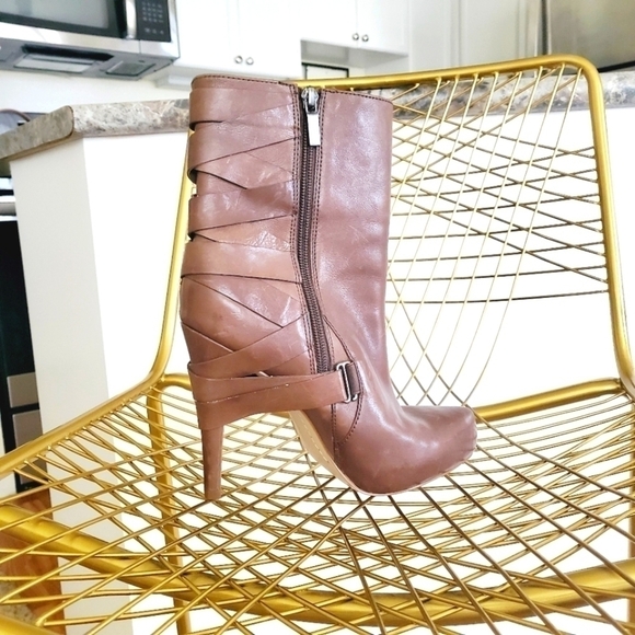 Boutique 9 | BSTRUT Boot - Picture 4 of 8